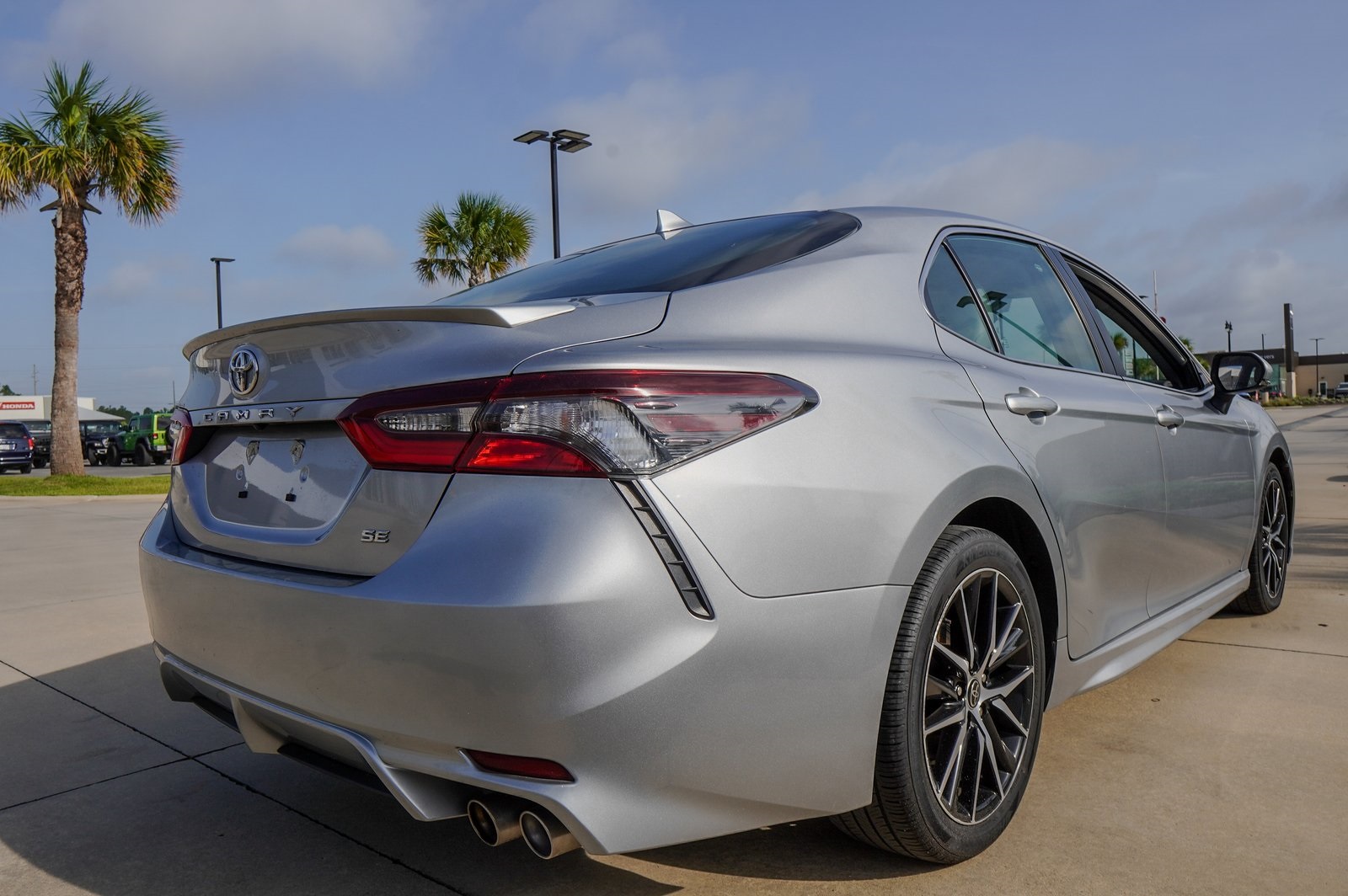 Vehicle image 5 of 23