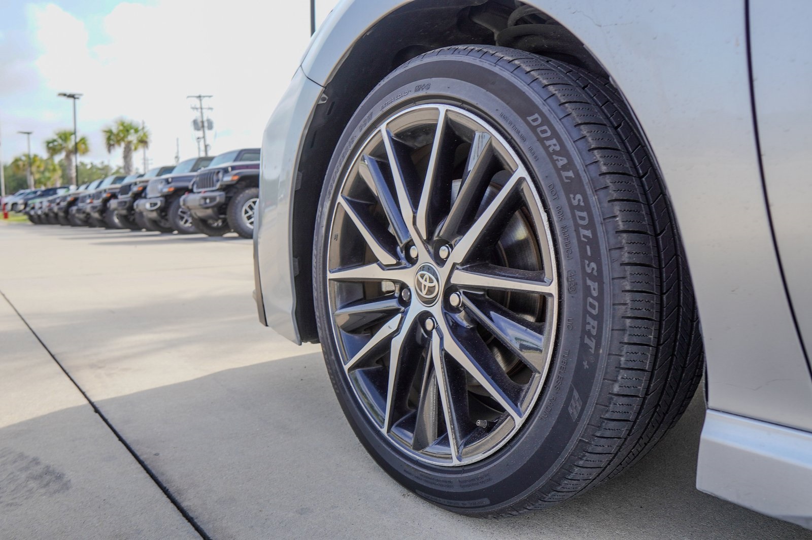 Vehicle image 9 of 23