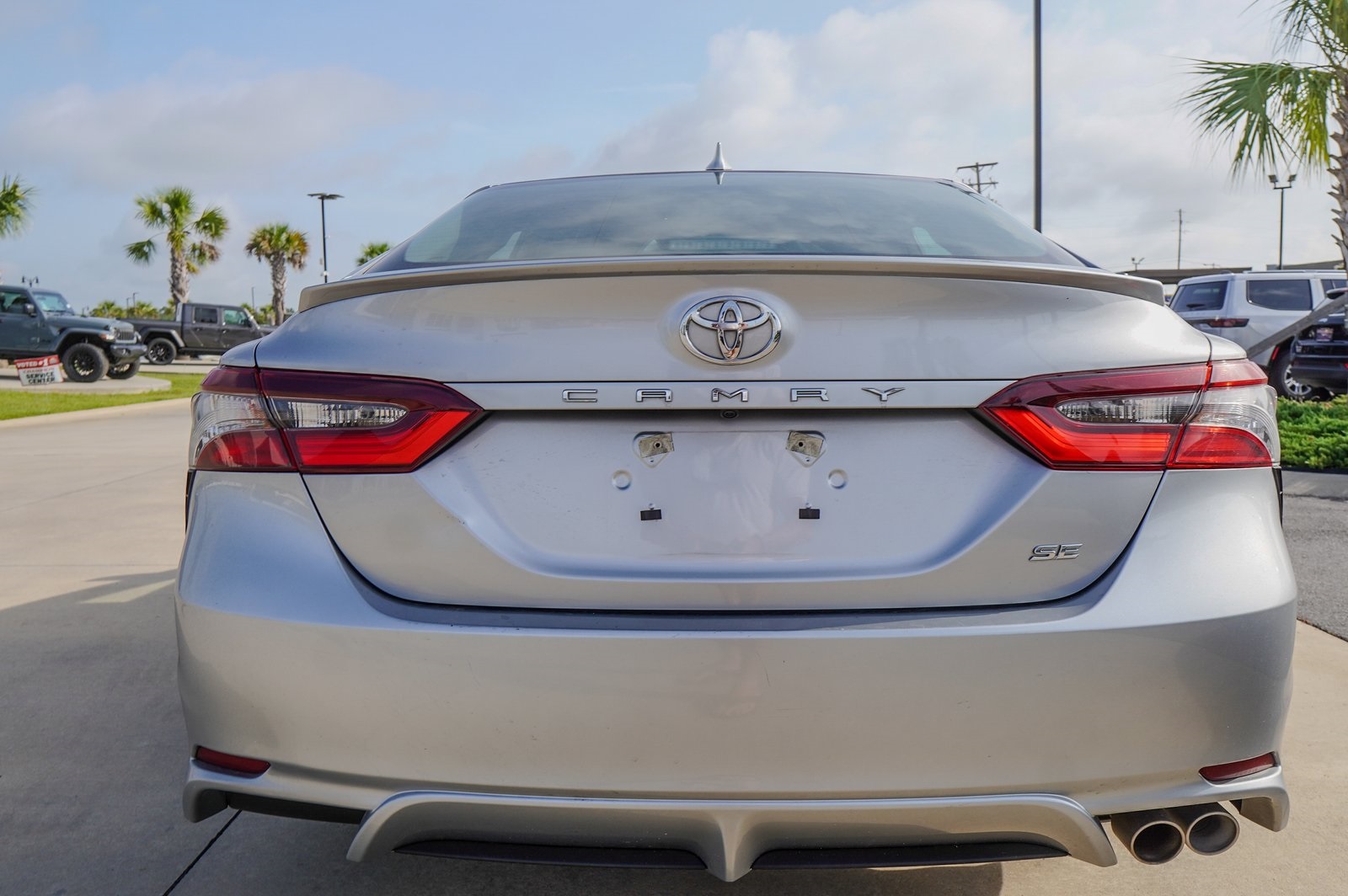 Vehicle image 6 of 23