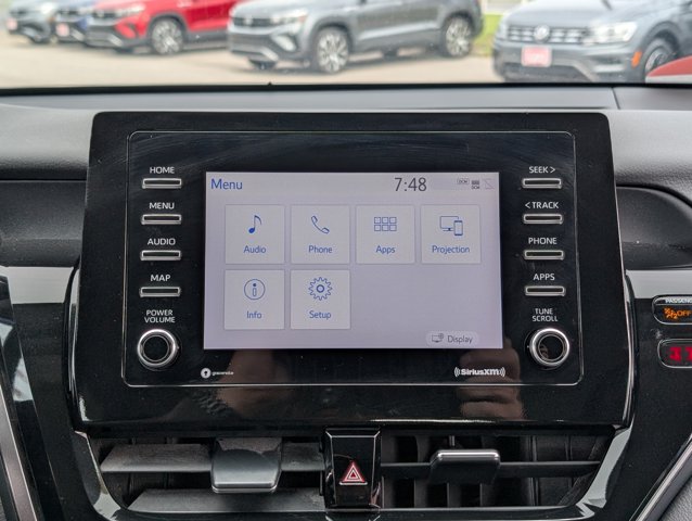 Vehicle image 24 of 26