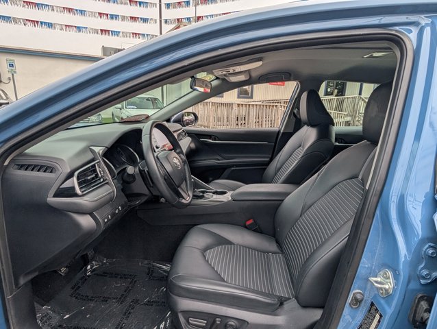 Vehicle image 15 of 26