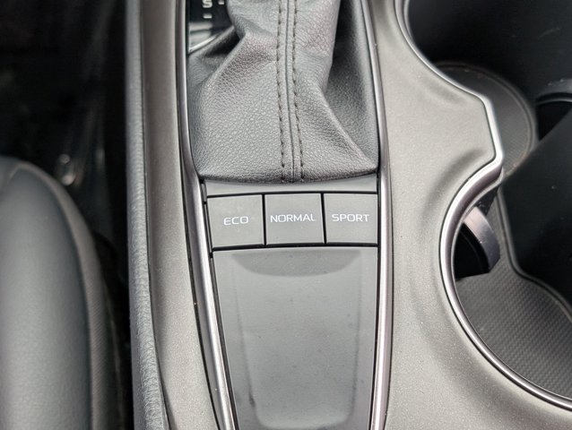 Vehicle image 22 of 26