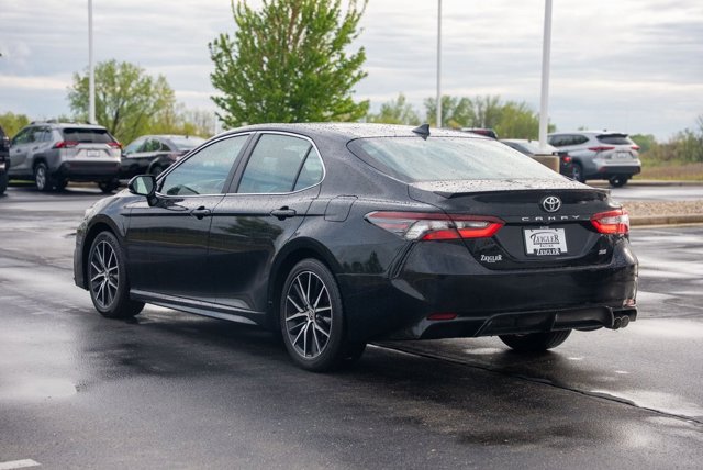 Vehicle image 9 of 37