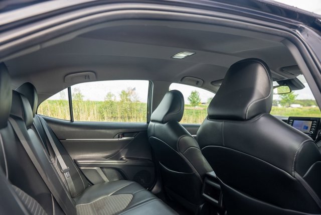 Vehicle image 15 of 37