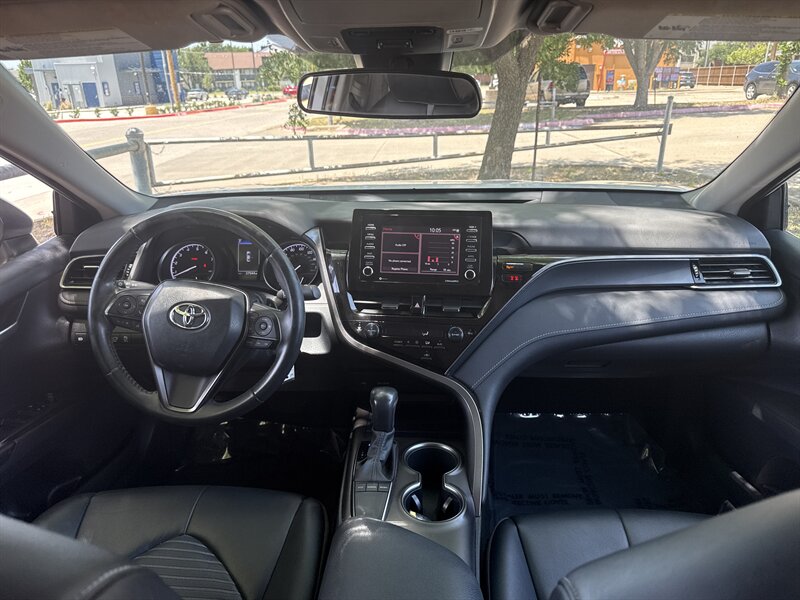 Vehicle image 12 of 28