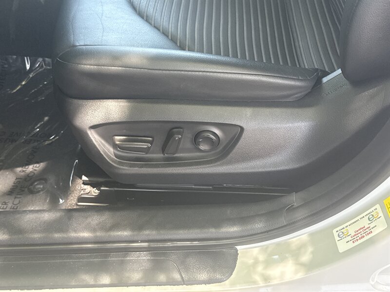 Vehicle image 28 of 28