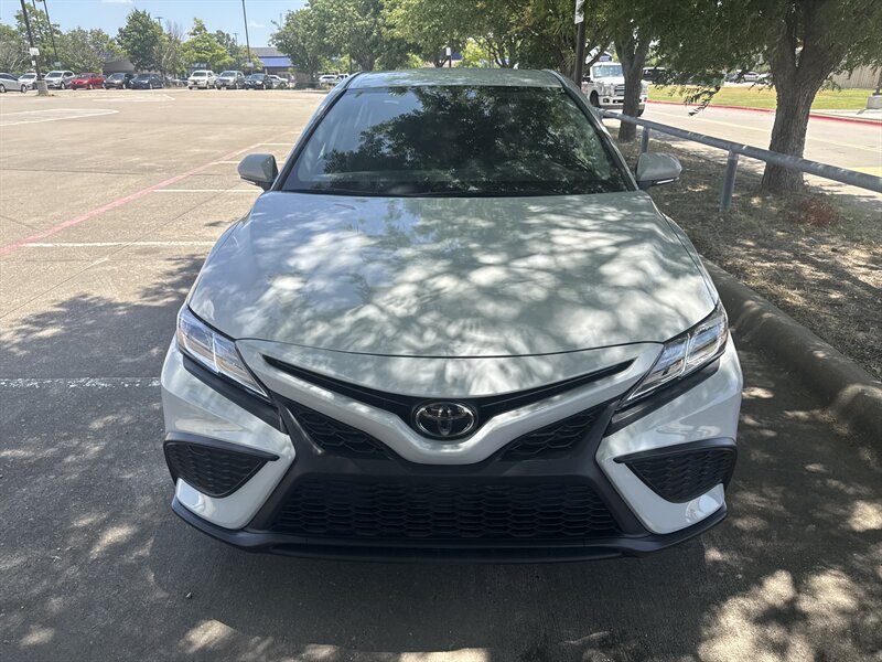 Vehicle image 4 of 28