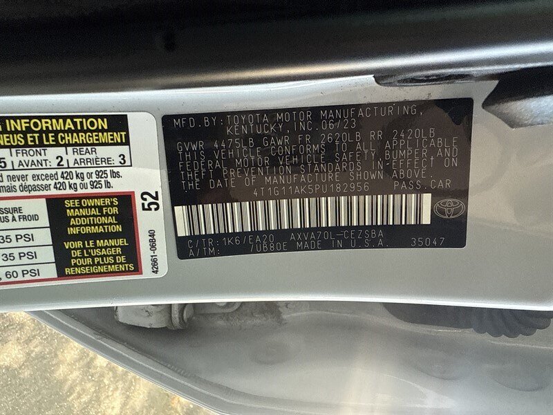 Vehicle image 22 of 28