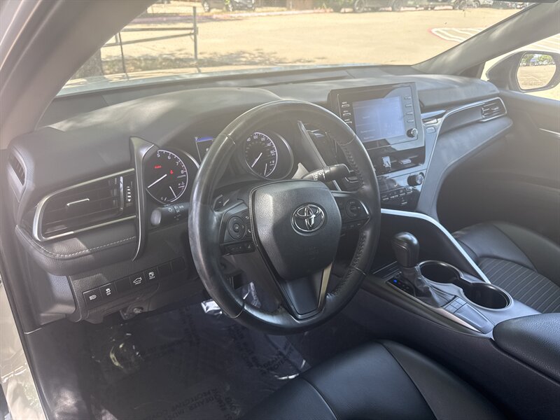 Vehicle image 13 of 28