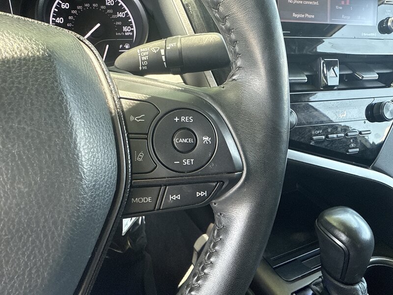 Vehicle image 27 of 28