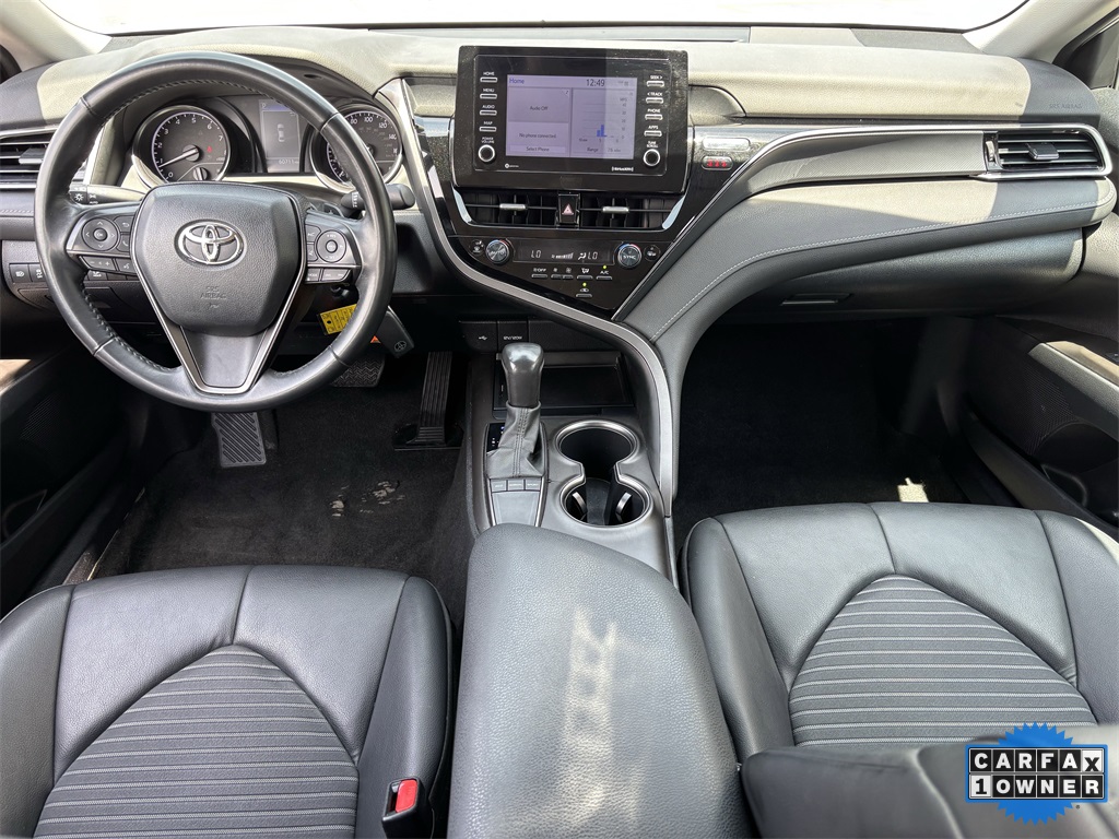 Vehicle image 8 of 25