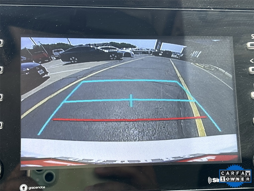 Vehicle image 13 of 25