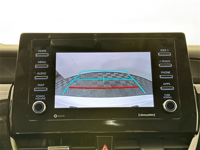 Vehicle image 11 of 28