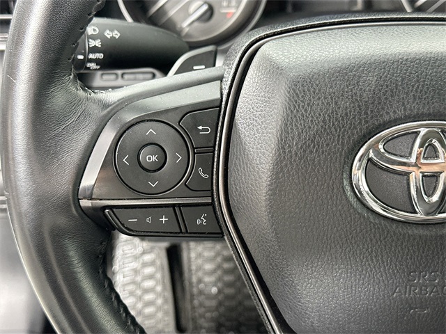 Vehicle image 19 of 28