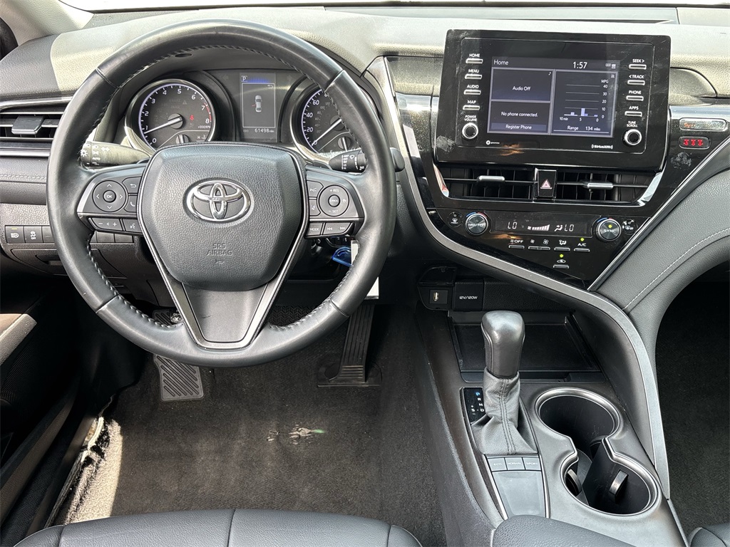 Vehicle image 10 of 25