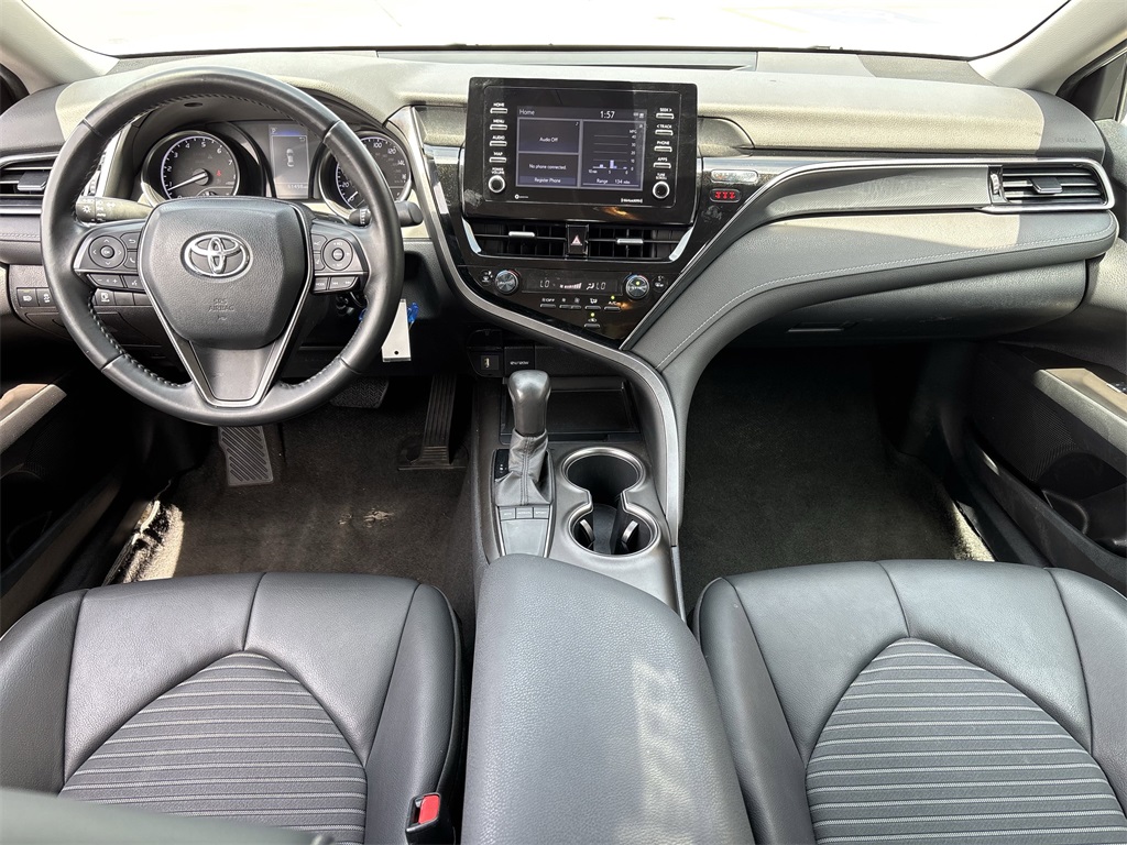 Vehicle image 9 of 25