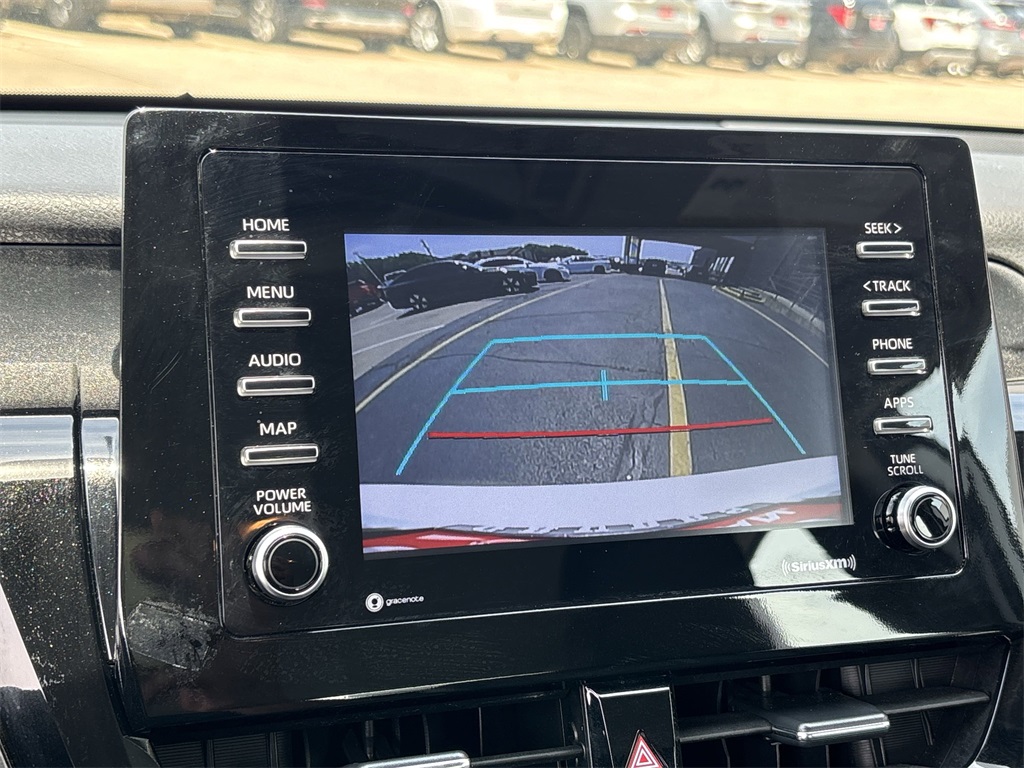 Vehicle image 13 of 25