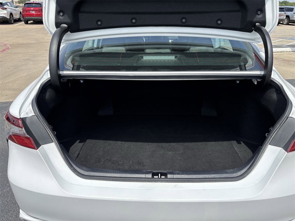 Vehicle image 23 of 25