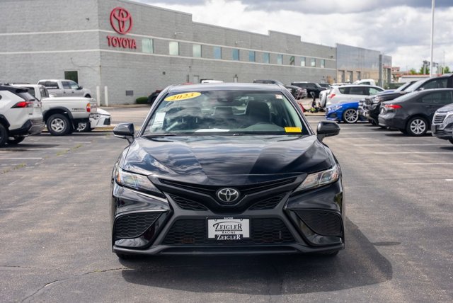Vehicle image 2 of 35