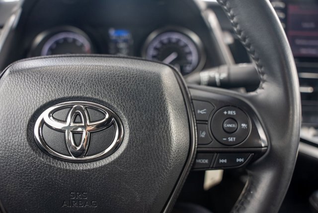 Vehicle image 22 of 35