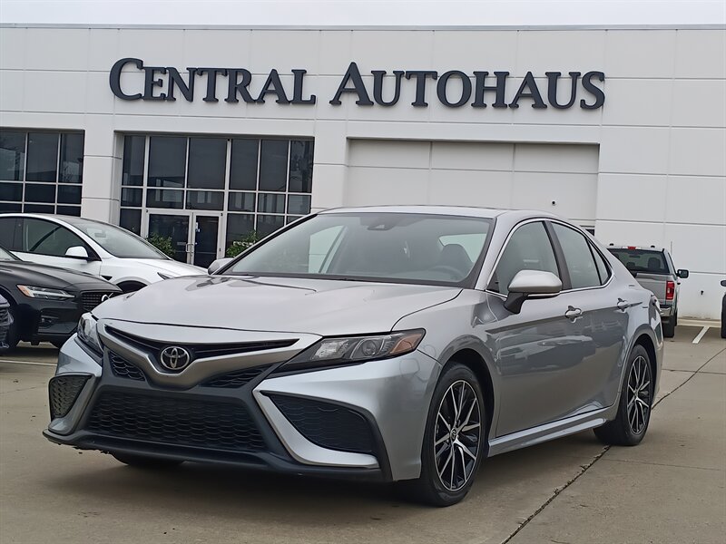 Vehicle image 1 of 31