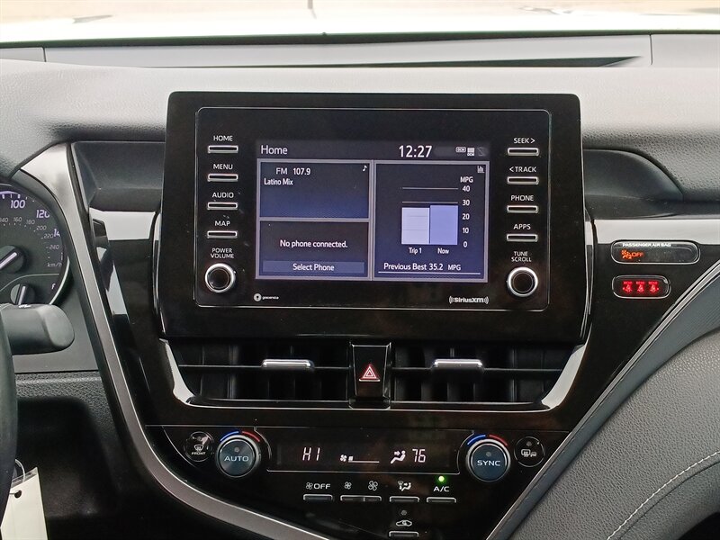 Vehicle image 27 of 31