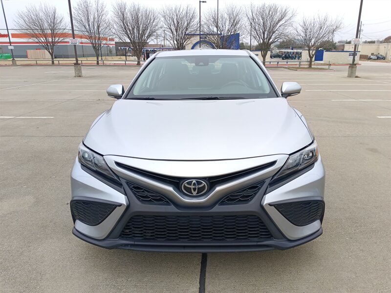Vehicle image 4 of 31