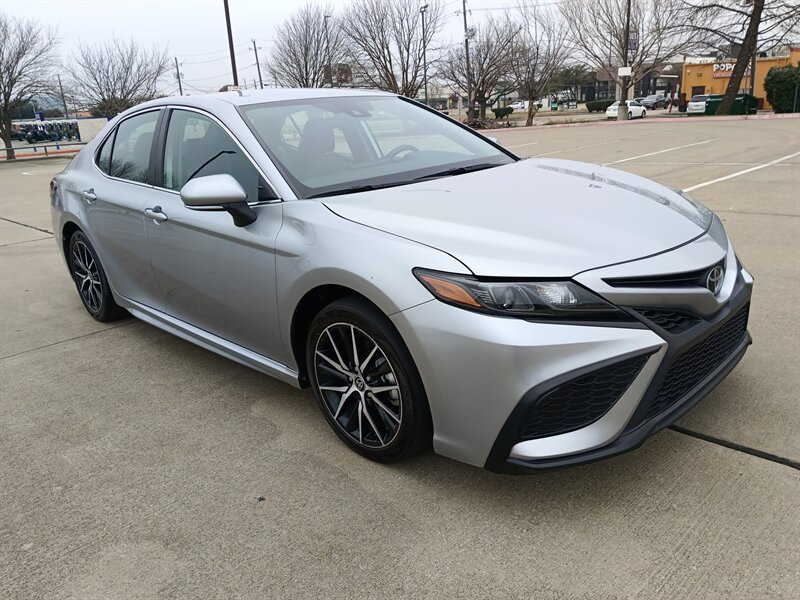 Vehicle image 6 of 31