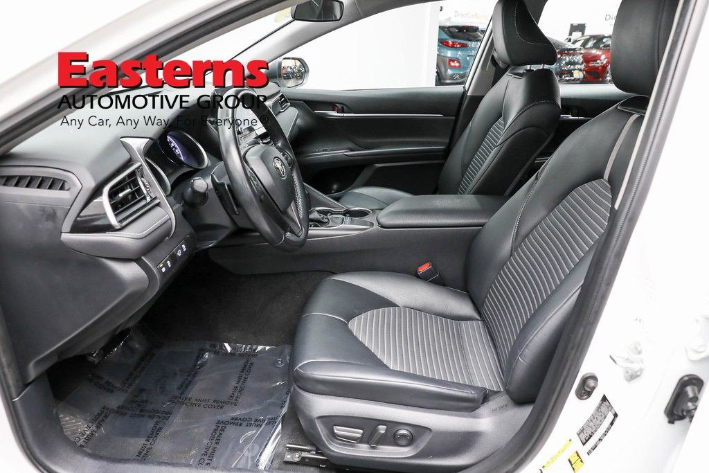 Vehicle image 44 of 61