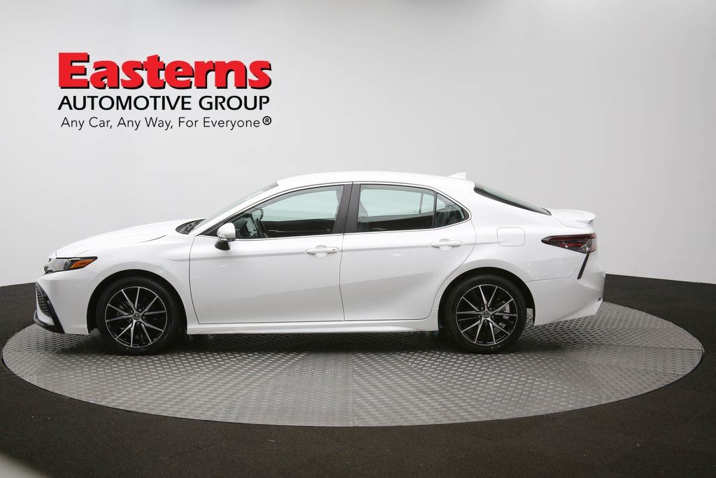 Vehicle image 34 of 61