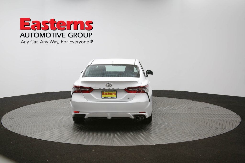 Vehicle image 29 of 61