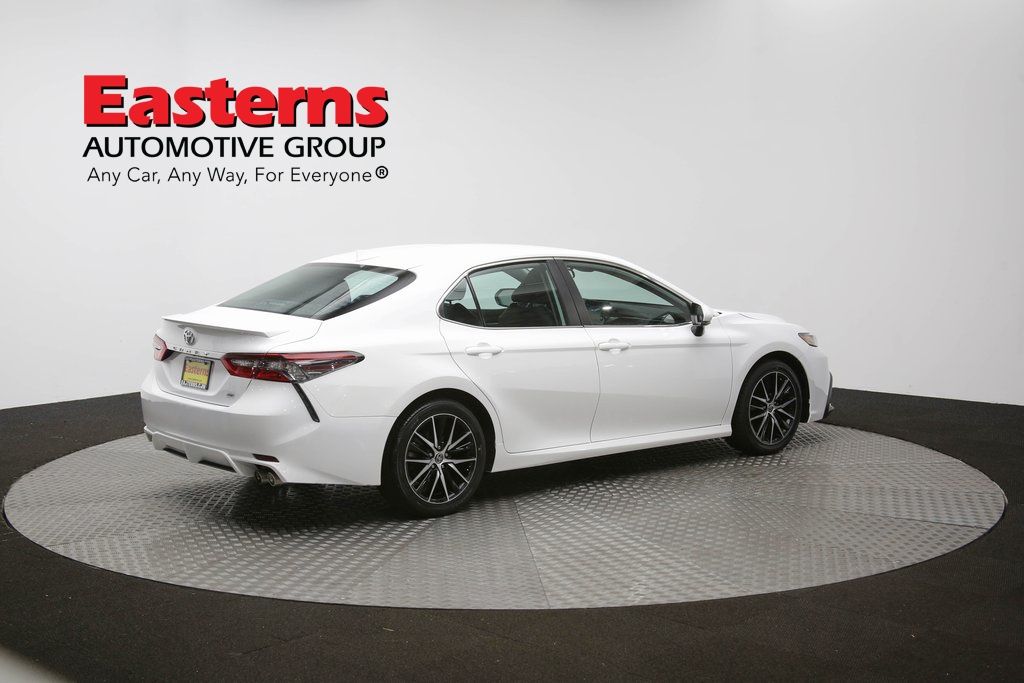 Vehicle image 24 of 61