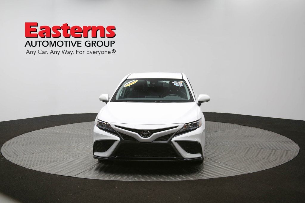 Vehicle image 7 of 61