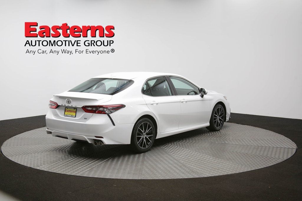 Vehicle image 19 of 61