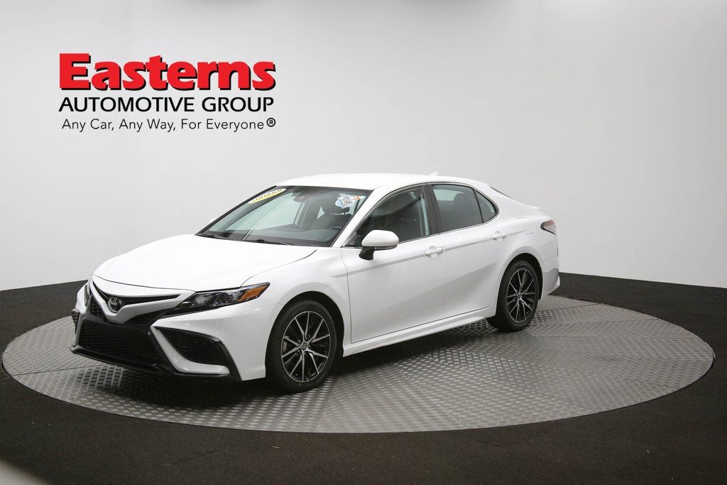 Vehicle image 2 of 61