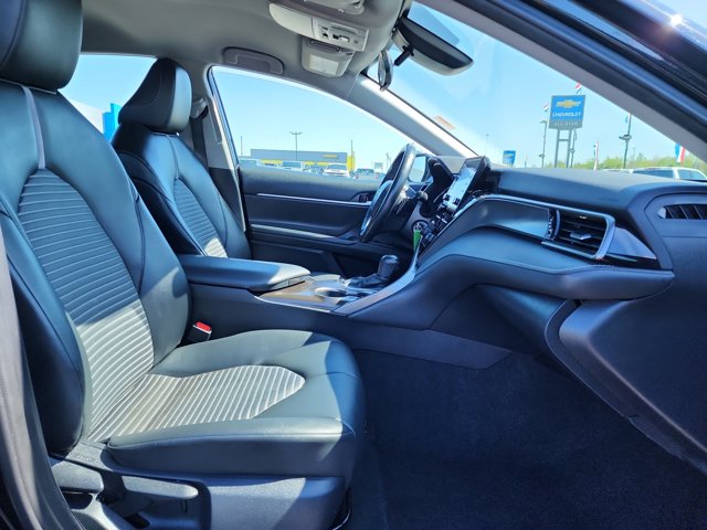 Vehicle image 15 of 25