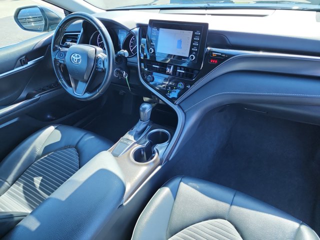 Vehicle image 16 of 25