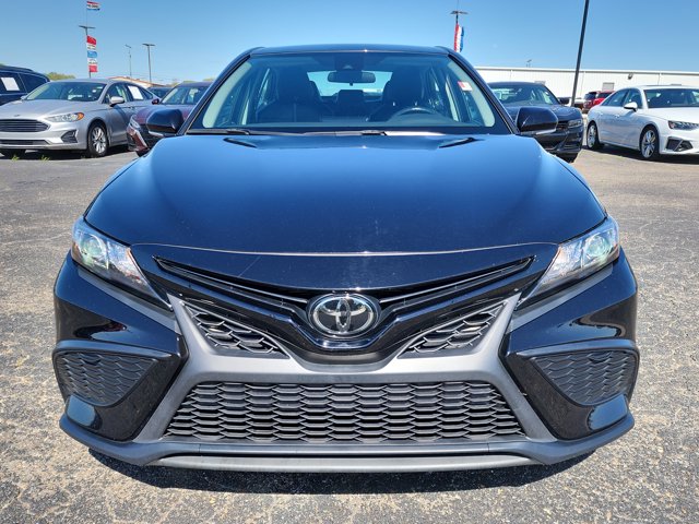 Vehicle image 4 of 25
