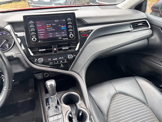 Vehicle image 14 of 35