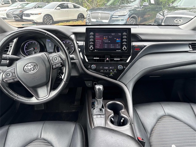 Vehicle image 15 of 35