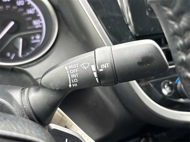 Vehicle image 29 of 35
