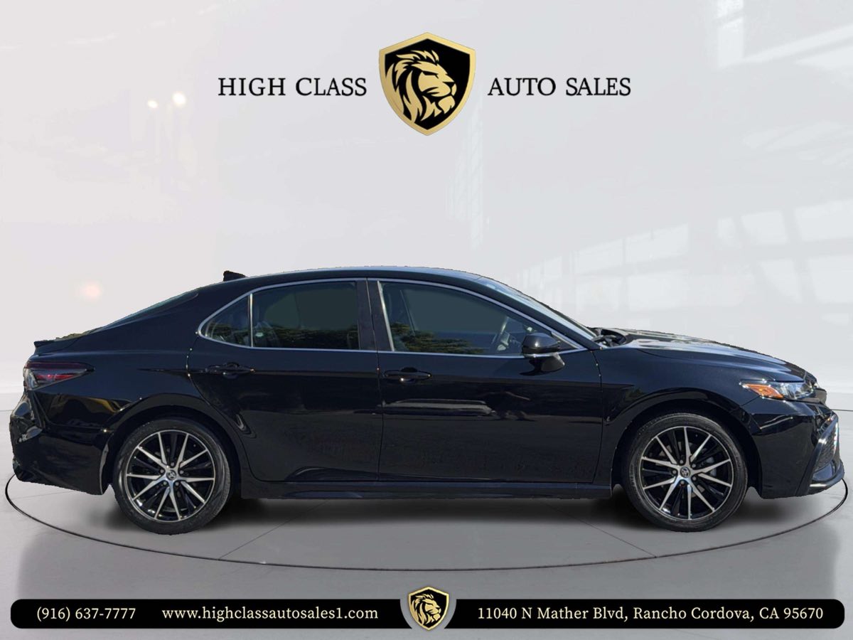 2023 Toyota Camry SE Image 9 of 52