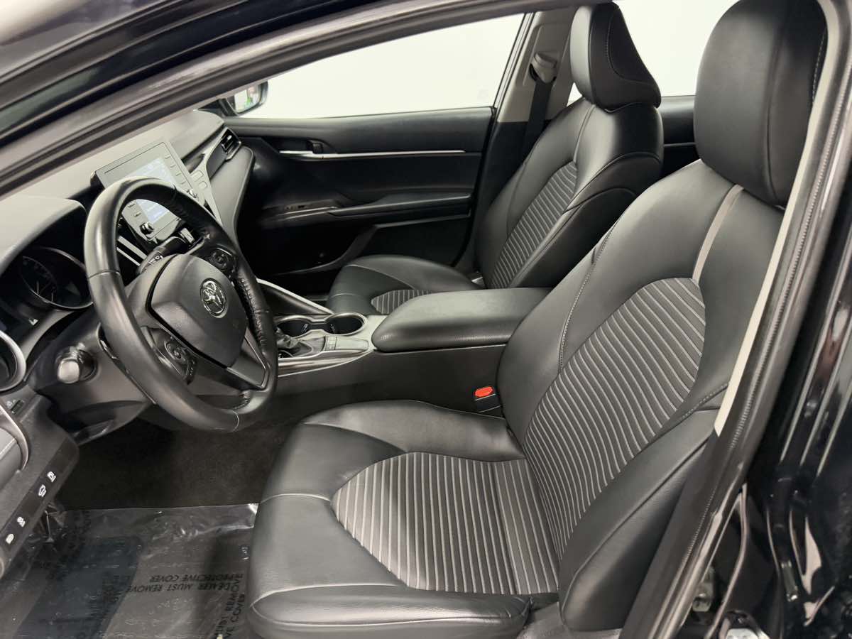 2023 Toyota Camry SE Image 32 of 52