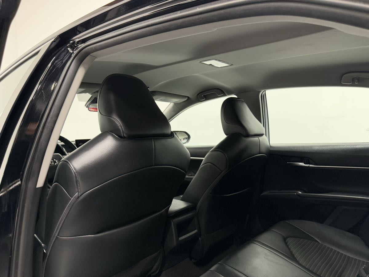 2023 Toyota Camry SE Image 33 of 52