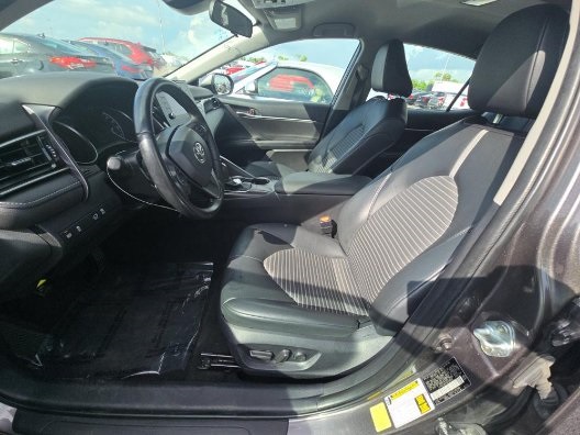 Vehicle image 10 of 13