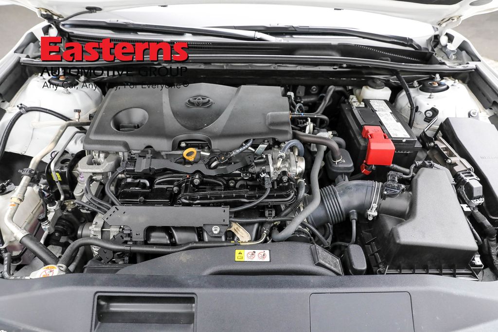 Vehicle image 37 of 61