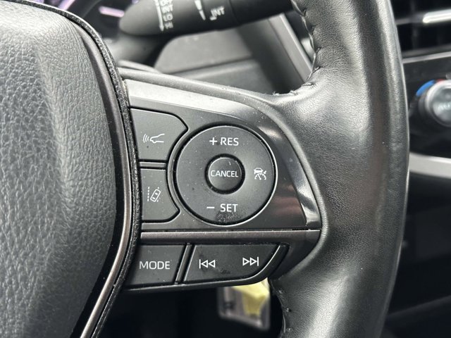 Vehicle image 25 of 37