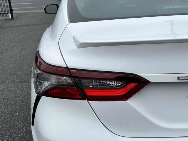 Vehicle image 11 of 37