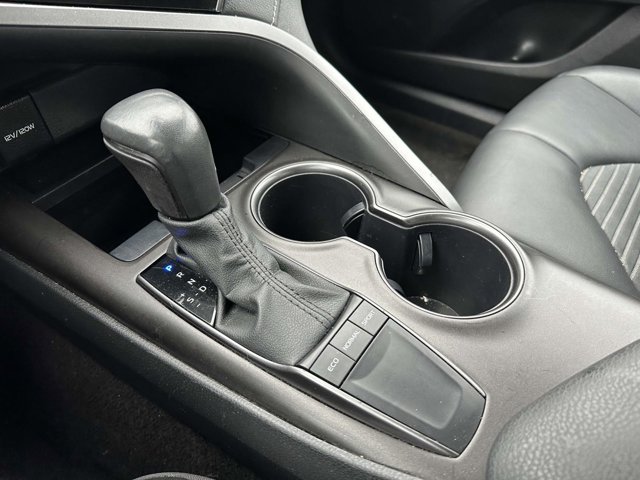 Vehicle image 28 of 37