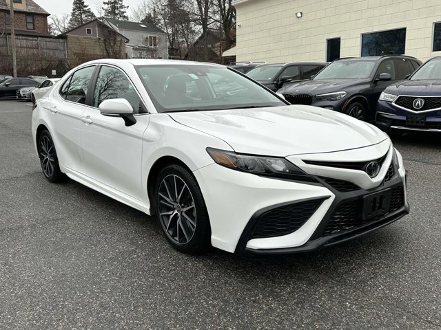 Vehicle image 6 of 37